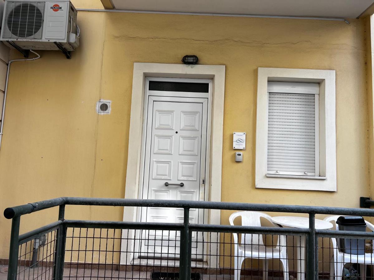 Central Single Room Ground Floor 伊拉克利翁 外观 照片